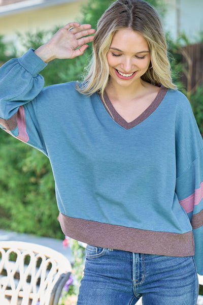 Hailey & Co Blue V-Neck Cropped sweatshirt