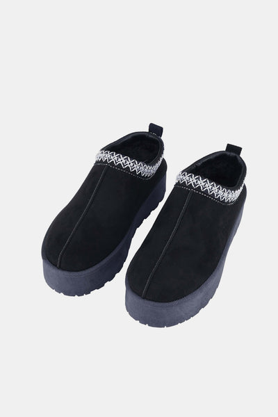 Weeboo Black Platform Embroidered Trim Slip-On Boots