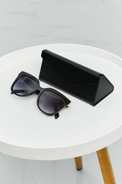 Square Metal-Plastic Hybrid Temple Sunglasses